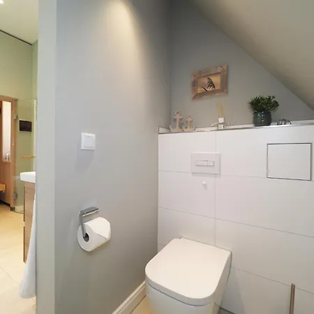 Fischerhus Mit Sauna Und Kamin לודין