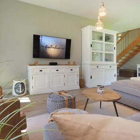 Fischerhus Mit Sauna Und Kamin בית נופש *